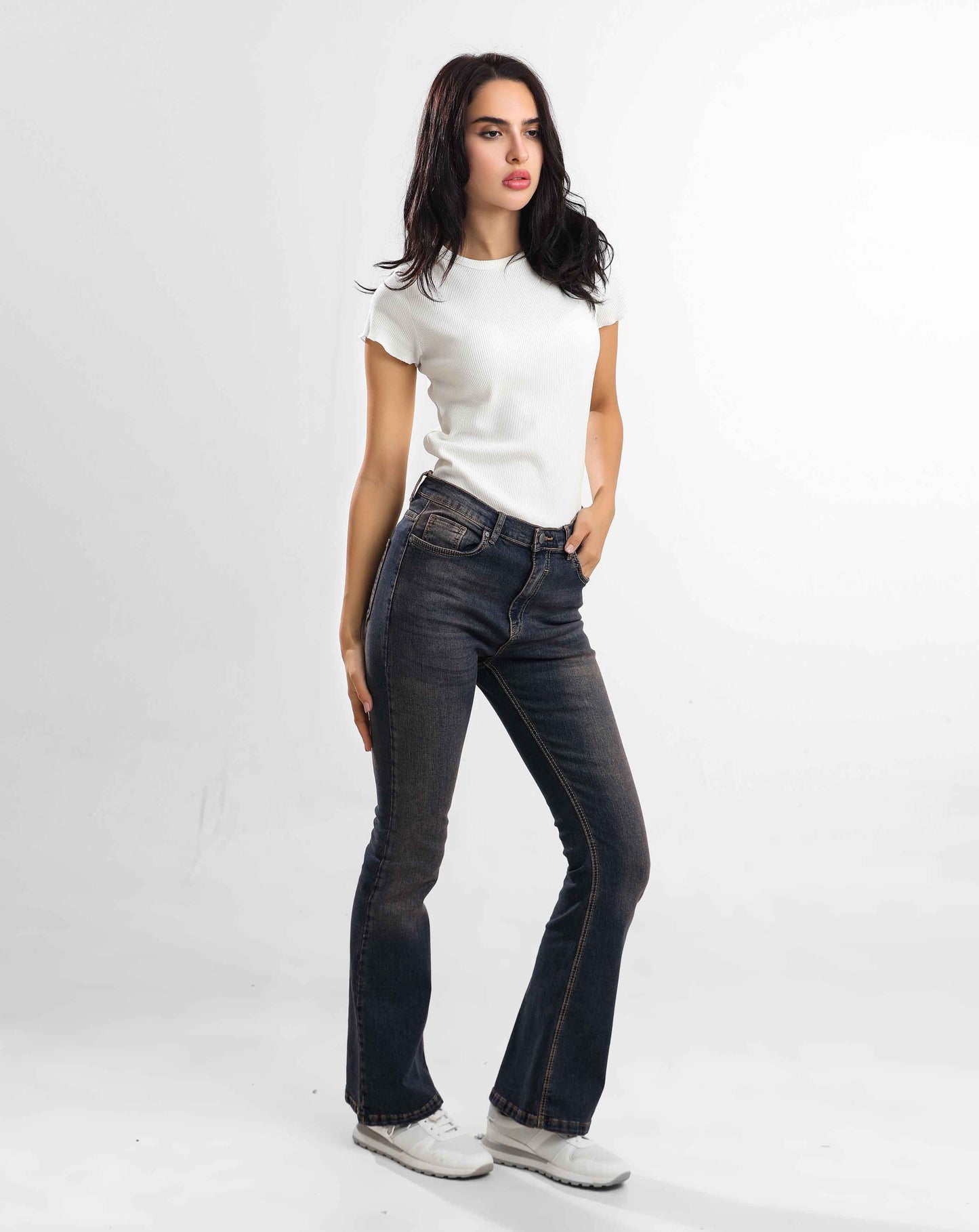 W.FLARE FIT JEANS