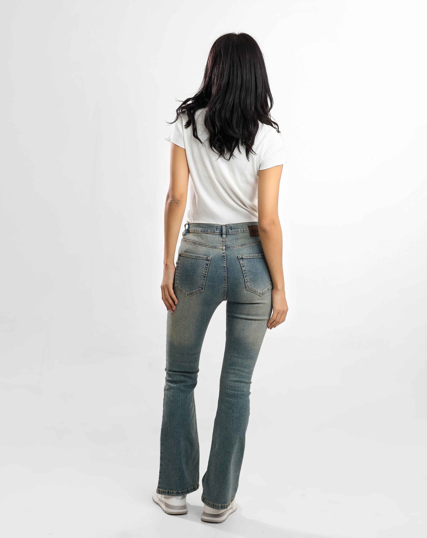 W.FLARE FIT JEANS