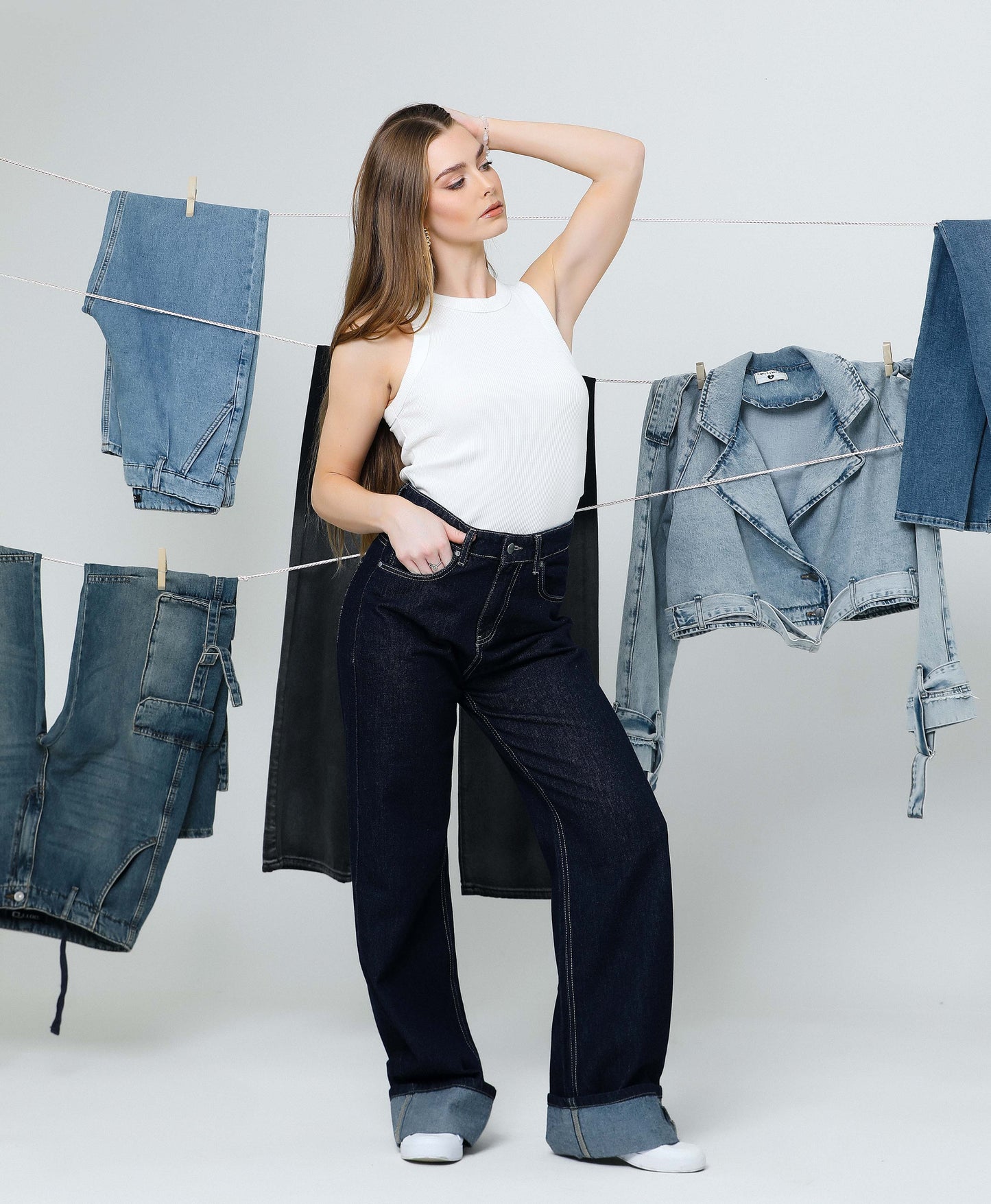 STRAIGHT-LEG MID-RISE JEANS